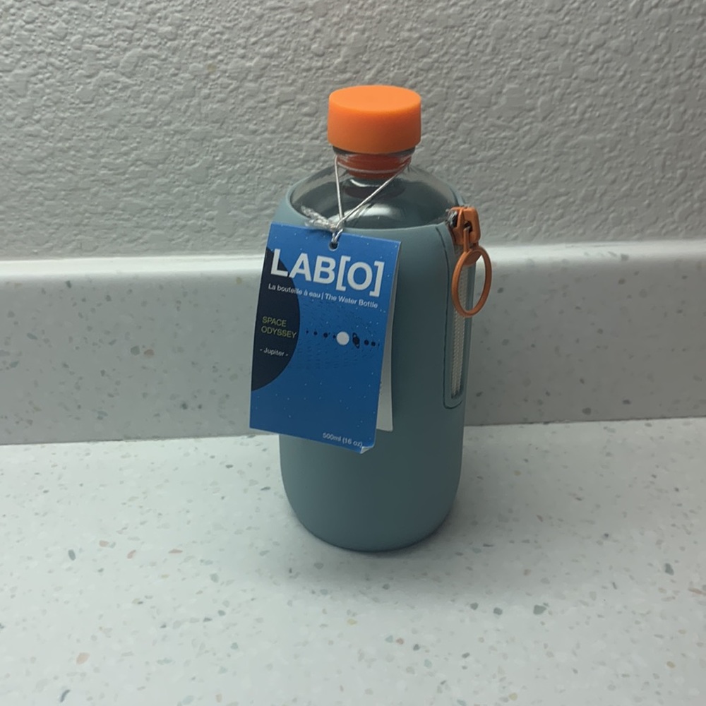 AQUAOVO LAB[O] -‘Space Odyssey’ Glass Bottle w/ Silicone Sleeve (16oz)